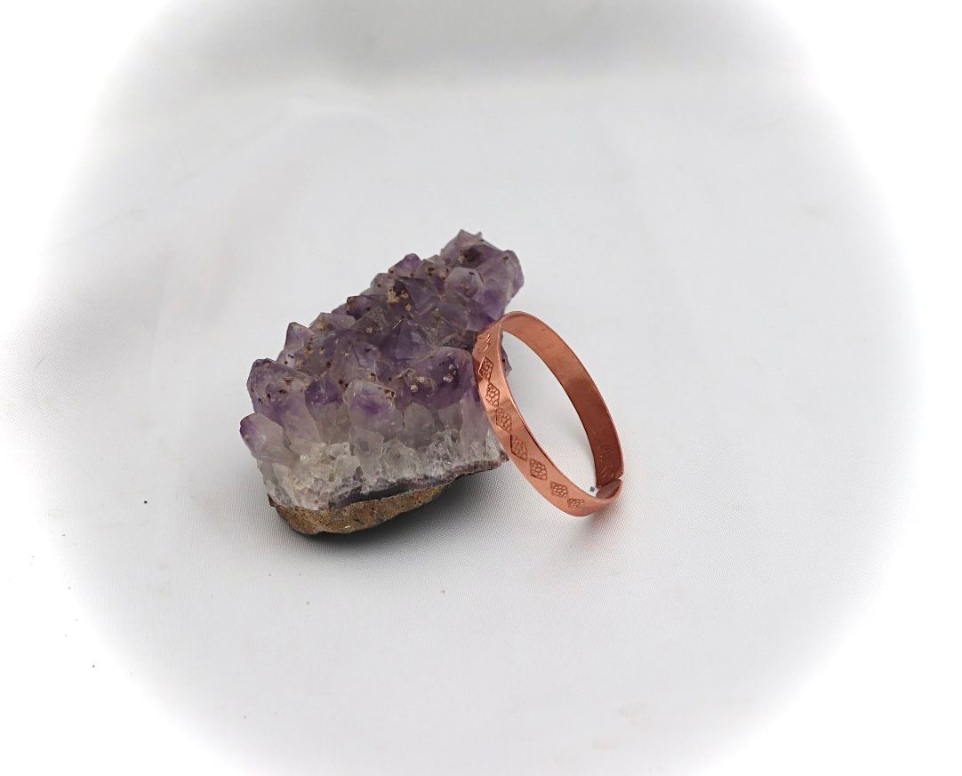 Narrow copper bracelet. ״luck״