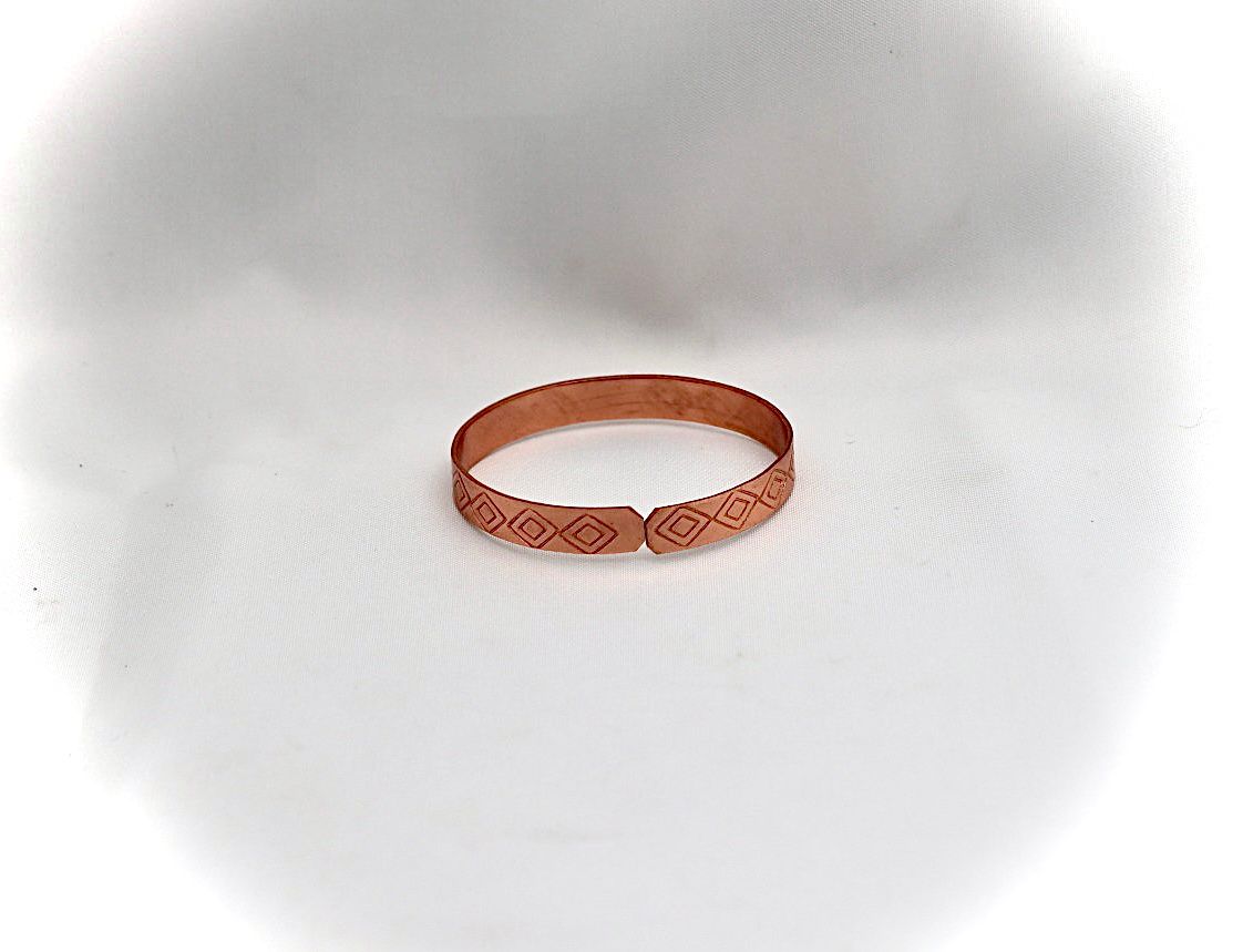 Narrow Copper bracelet. ״Luck״
