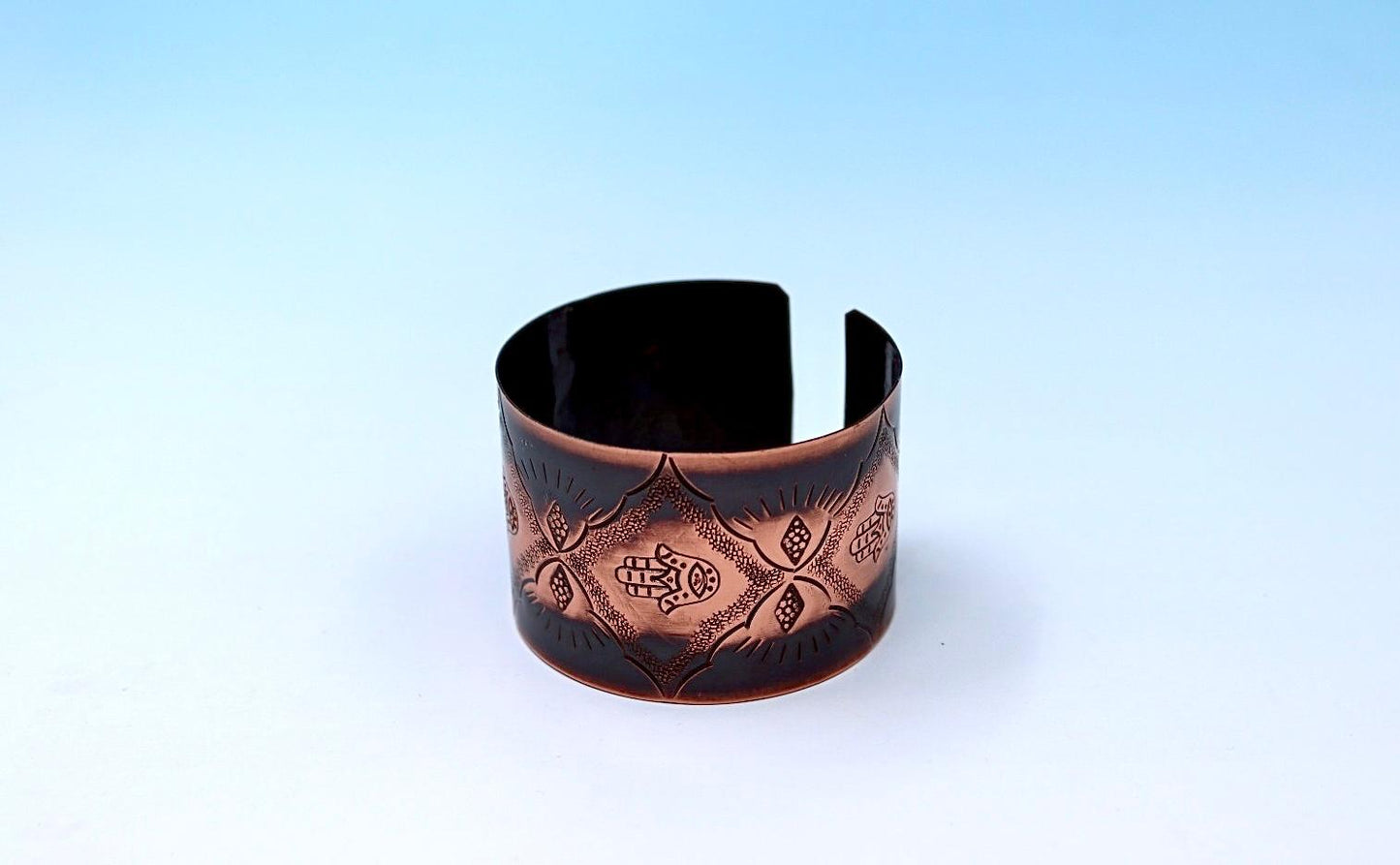 Oxides copper bracelet with Hamsa
