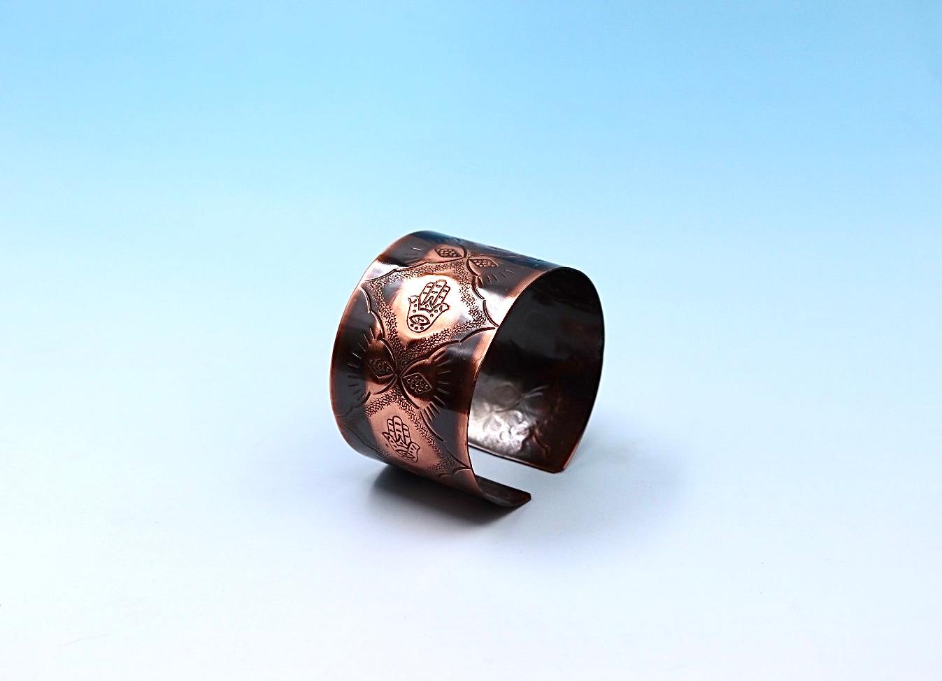 Oxides copper bracelet with Hamsa