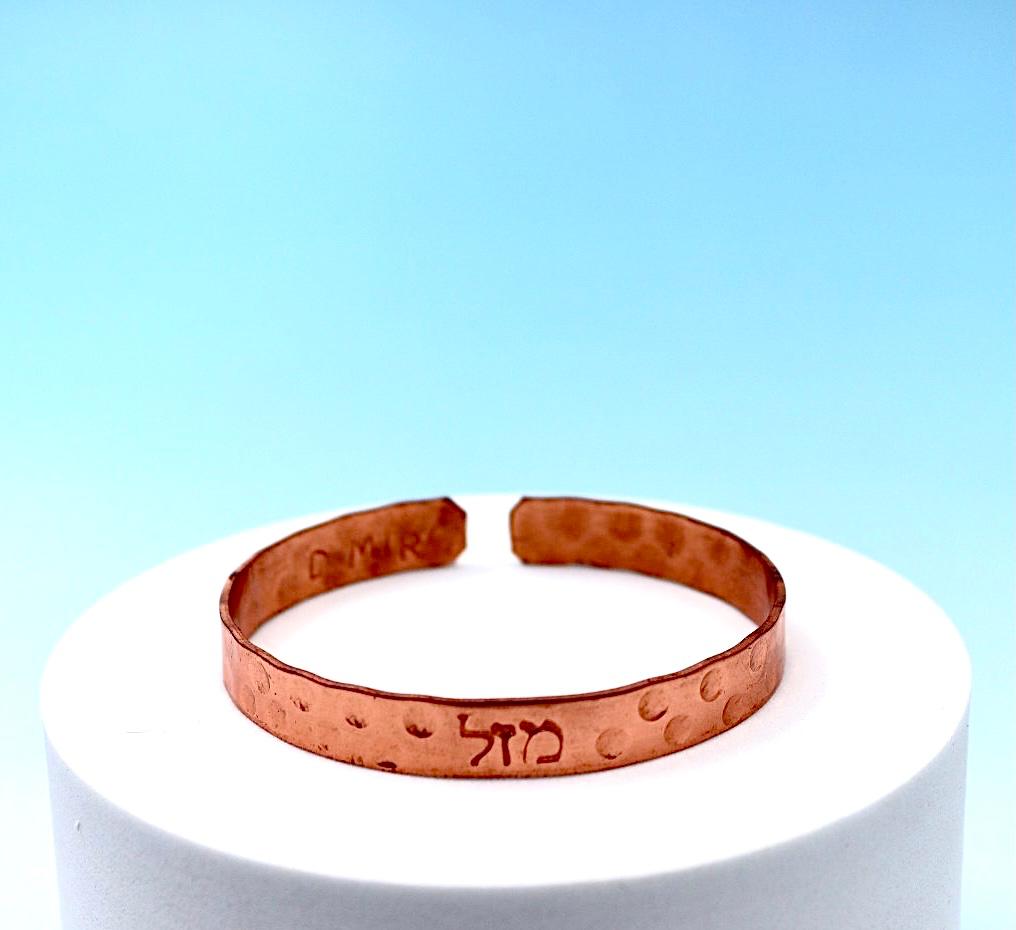 Narrow copper bracelet. luck