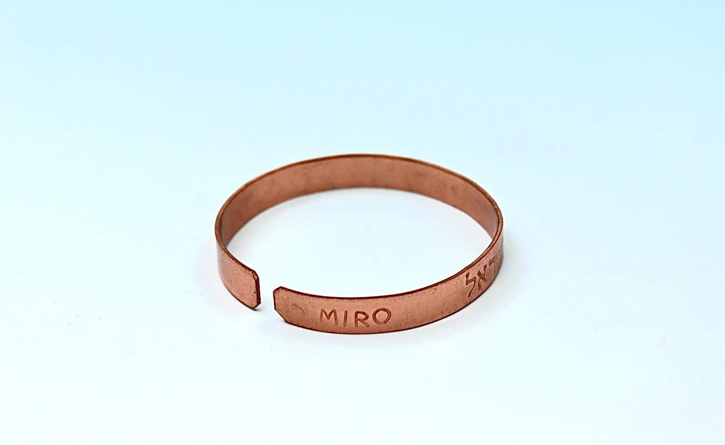 copper bracelet engraved" The Travelers prayer ." in Hebrew