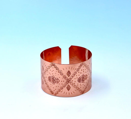 copper bracelet with Hamsa