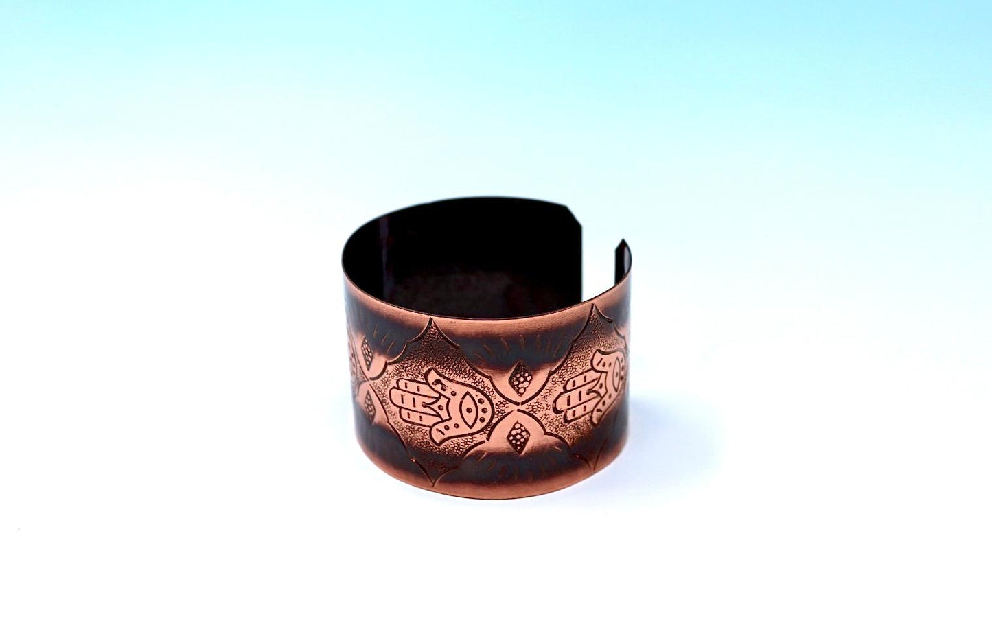 Oxides copper bracelet with Hamsa