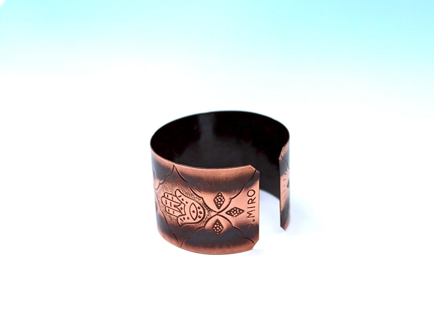 Oxides copper bracelet with Hamsa