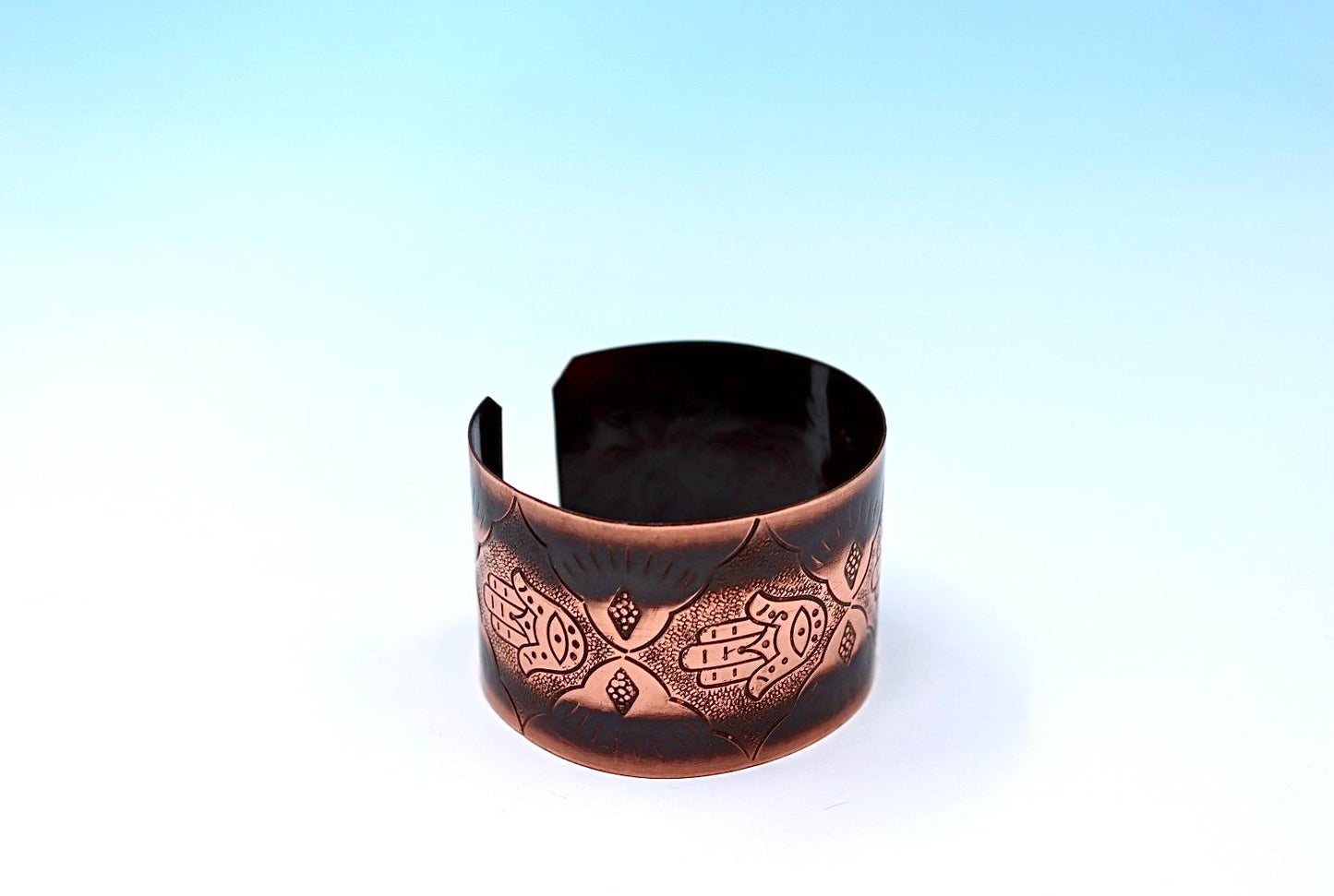 Oxides copper bracelet with Hamsa