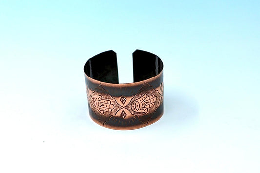 Handmade copper bracelet,  with Hamsa design