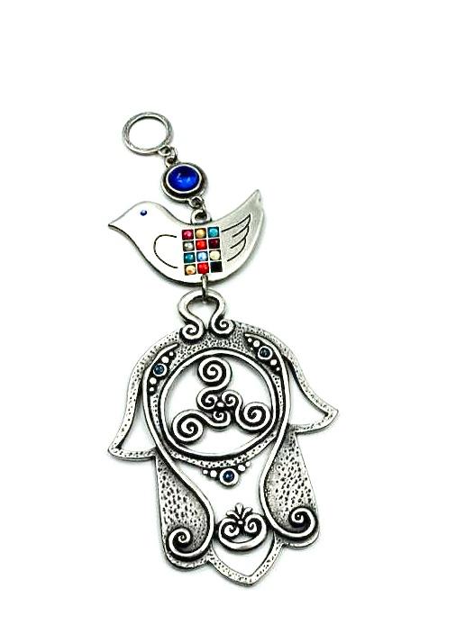 Hamsa with the dove of peace