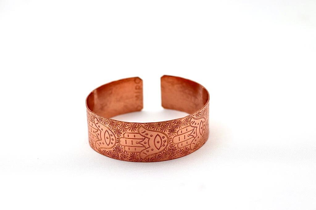 copper bracelet with Hamsa