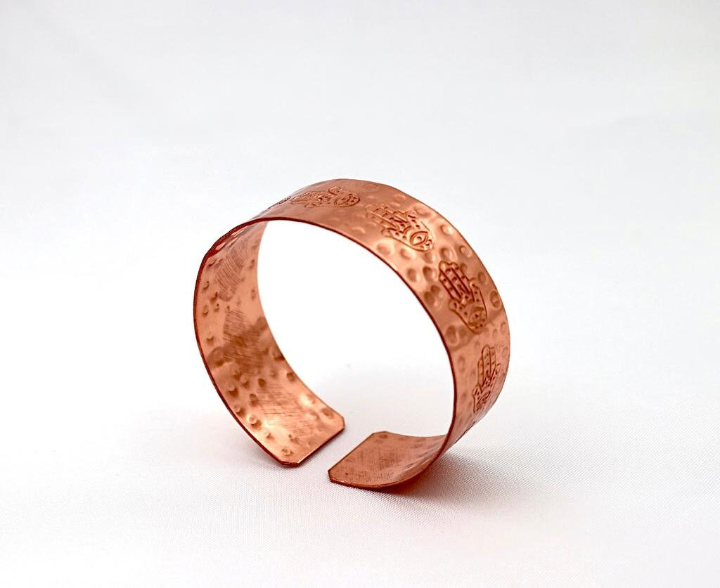 copper bracelet with Hamsa