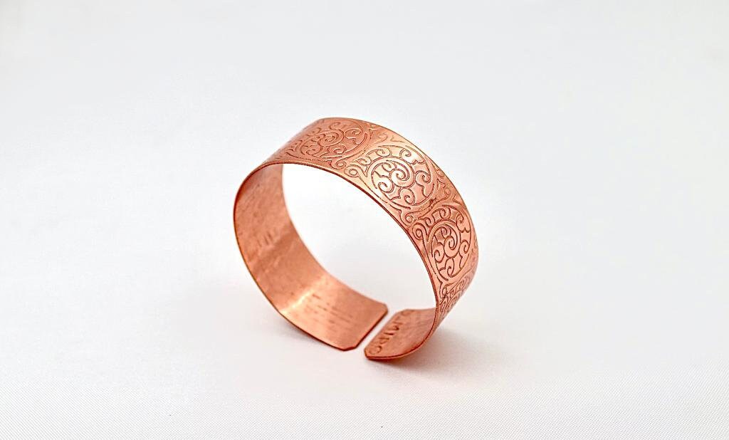 copper bracelet with a unique design