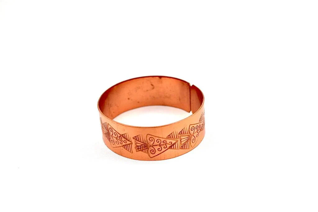 copper bracelet with a unique design