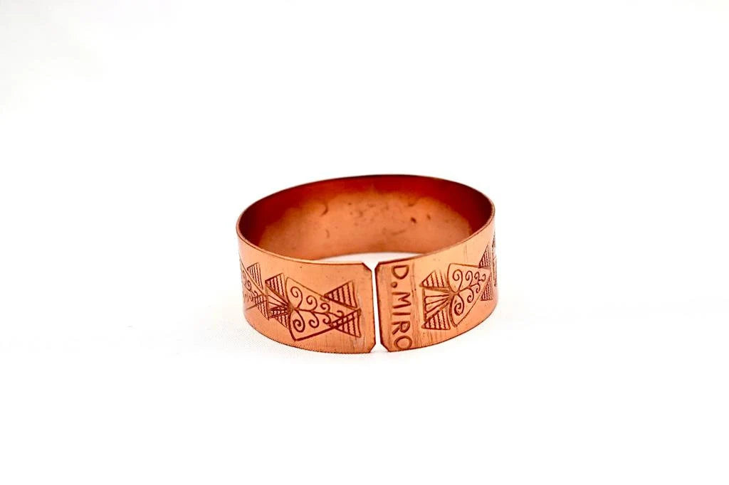 copper bracelet with a unique design