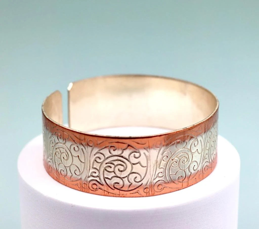 Copper bracelet with a unique design