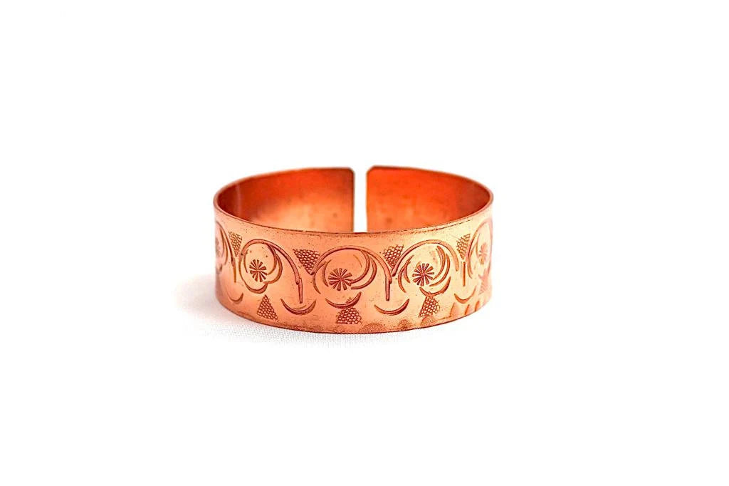 copper bracelet with a unique design