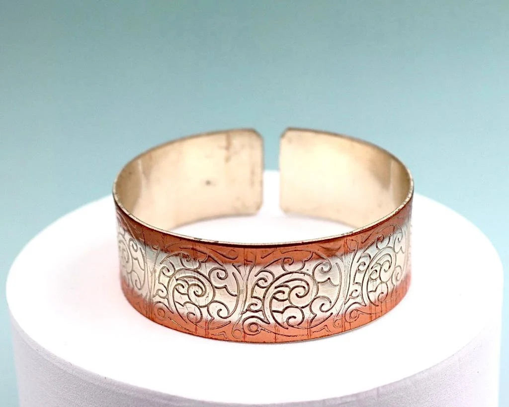 Copper bracelet with a unique design