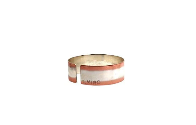 copper bracelet engraved :״The nation of Israel lives״ in Hebrew