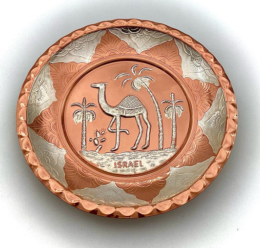 camel with palm tree